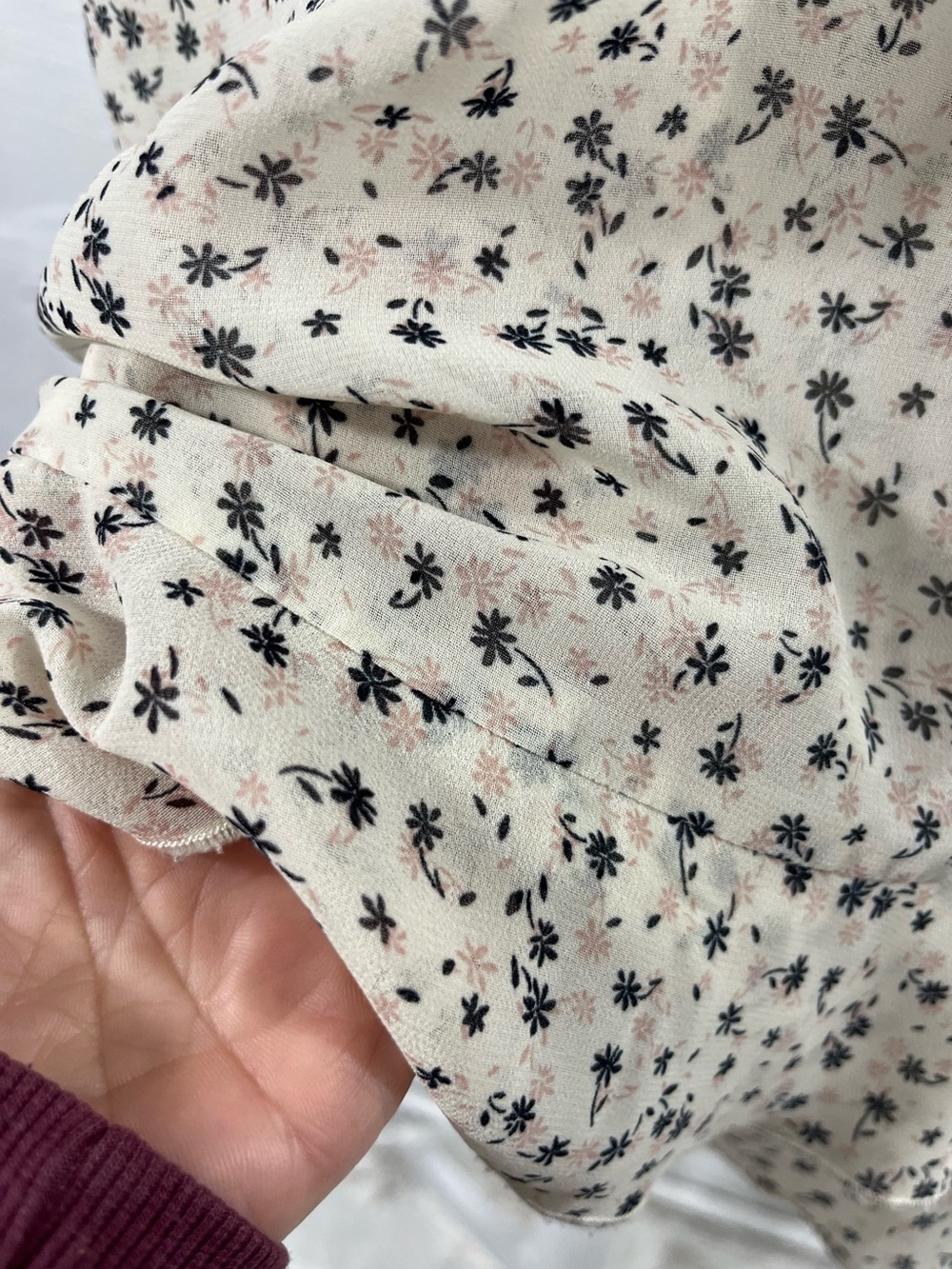 CABI SLEEVELESS RUFFLE TRIM TOP - Picture 8 of 13